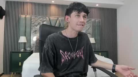 Michael online show from 30, 10, 2025