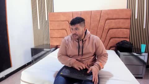 MICHAEL online show from 29, 11, 2025