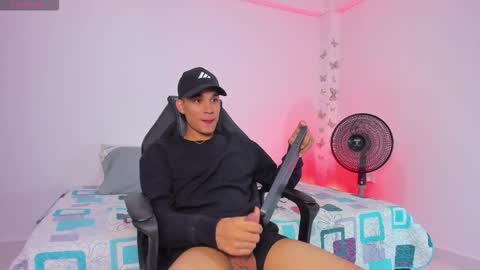 Snapshot of michael_jordan_xxx chatting on 26, 10, 2025 JORDAN online show from 26, 10, 2025
