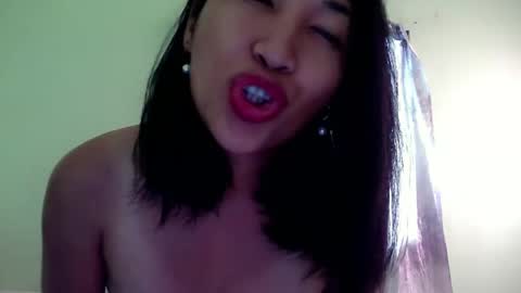 My name is Kel 18. 53 short and petite... online show from 11, 12, 2024