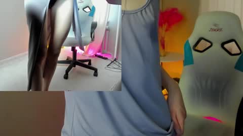 Snapshot of michele_mack chatting on 12, 12, 2024 michele_mack online show from 12, 12, 2024