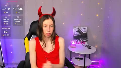 Snapshot of michele_mack chatting on 5, 2, 2025 michele_mack online show from 5, 2, 2025