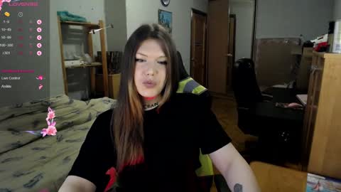 Snapshot of micheledoll chatting on 6, 12, 2024 MicheleDoll online show from 6, 12, 2024