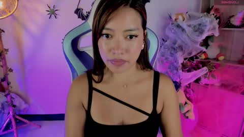 Snapshot of michelle_chang chatting on 16, 10, 2025 michelle chang online show from 16, 10, 2025