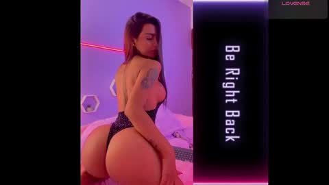 michelle_madson_ online show from 28, 10, 2025