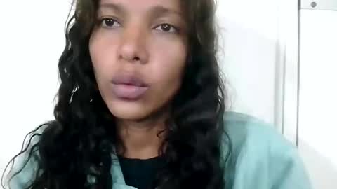 Anne Michelle online show from 5, 1, 2025