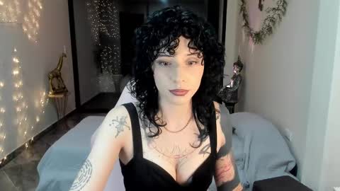 Michelle Ramirez online show from 20, 11, 2025