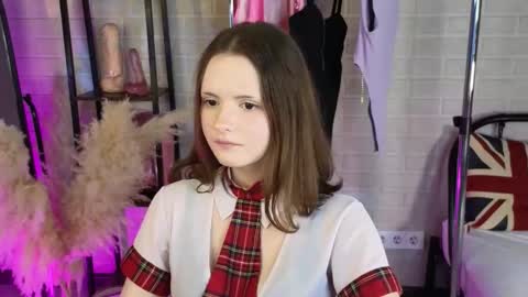 Michelle online show from 18, 10, 2025