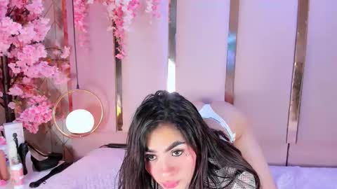 Snapshot of michellespencer1 chatting on 9, 11, 2025 Michelle online show from 9, 11, 2025