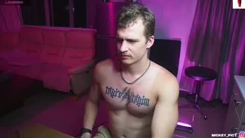 Mickey online show from 5, 11, 2025