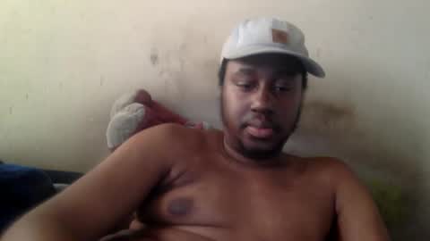 Snapshot of mickkzzx chatting on 5, 3, 2025 mickkzzx online show from 5, 3, 2025