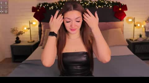 micky___love online show from 14, 12, 2025