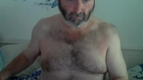 Snapshot of midhir chatting on 12, 10, 2025 kike online show from 12, 10, 2025