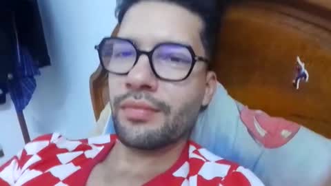 Snapshot of midoumas1 chatting on 12, 10, 2025 Sam online show from 12, 10, 2025