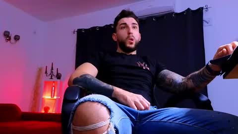 MightyAaron online show from 5, 11, 2025