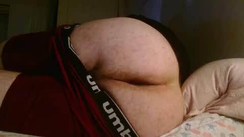 Snapshot of miguel320129 chatting on 20, 10, 2025 Miggy online show from 20, 10, 2025