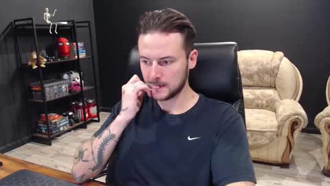 Misha Winchester online show from 6, 11, 2025