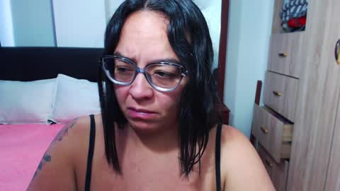 Snapshot of miia_big1boobs chatting on 5, 12, 2024 miia big1boobs online show from 5, 12, 2024
