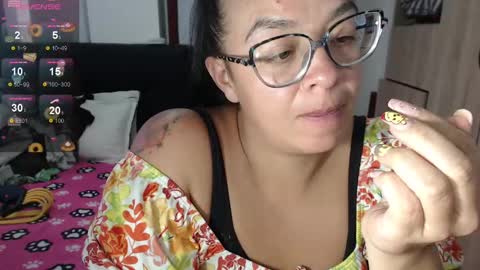 Snapshot of miia_big1boobs chatting on 18, 2, 2025 miia big1boobs online show from 18, 2, 2025
