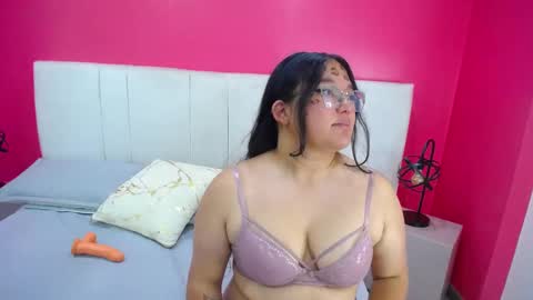 Snapshot of miia_colliins__ chatting on 9, 10, 2025 Miia colliins online show from 9, 10, 2025