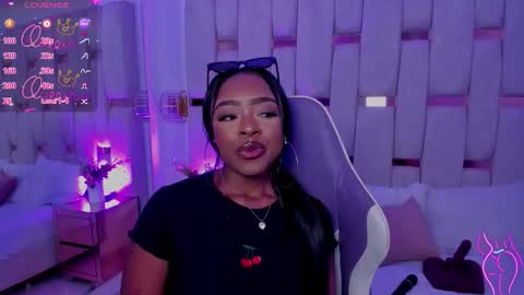 Snapshot of miia_schwarz chatting on 18, 3, 2026 Miia Schwarz online show from 18, 3, 2026