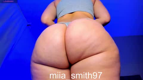 mia online show from 25, 9, 2025