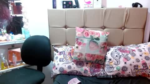 miia online show from 12, 2, 2025