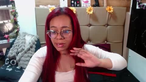 Snapshot of miia_spencer_ chatting on 10, 10, 2025 miia online show from 10, 10, 2025