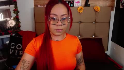 Snapshot of miia_spencer_ chatting on 18, 10, 2025 miia online show from 18, 10, 2025