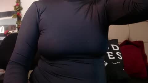 Snapshot of miia_spencer_ chatting on 14, 11, 2025 miia online show from 14, 11, 2025