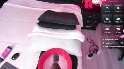 Mia Monroe online show from 13, 3, 2026