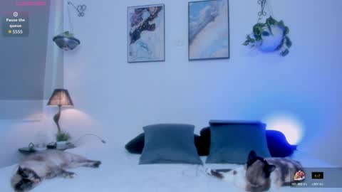 Mia Coopper online show from 25, 10, 2025