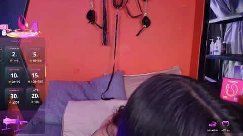 Mia online show from 24, 9, 2025