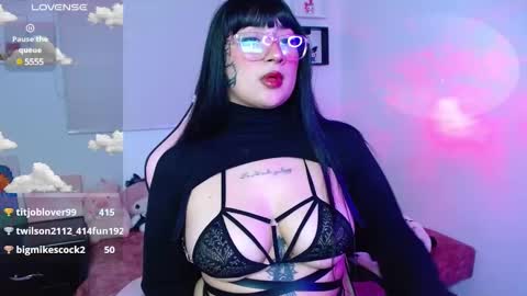 Snapshot of miila_a chatting on 8, 1, 2025 Mila online show from 8, 1, 2025