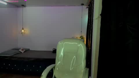 miiss_greyy online show from 22, 9, 2025