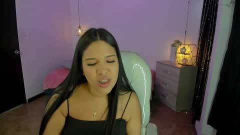 miiss_greyy online show from 8, 10, 2025