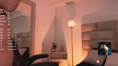 Snapshot of miissjulia chatting on 7, 1, 2025   online show from 7, 1, 2025