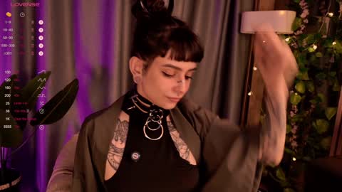 Snapshot of mika_moon_ chatting on 12, 12, 2024 mika_moon_ online show from 12, 12, 2024