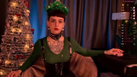 Snapshot of mika_moon_ chatting on 25, 12, 2024 mika_moon_ online show from 25, 12, 2024