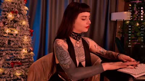 Snapshot of mika_moon_ chatting on 27, 12, 2024 mika_moon_ online show from 27, 12, 2024