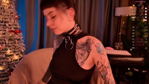 Snapshot of mika_moon_ chatting on 30, 12, 2024 mika_moon_ online show from 30, 12, 2024