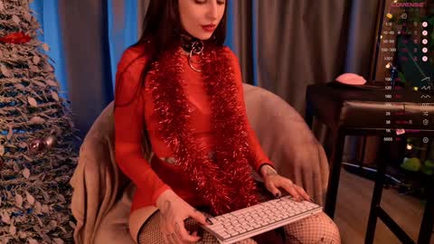 Snapshot of mika_moon_ chatting on 1, 1, 2025 mika_moon_ online show from 1, 1, 2025