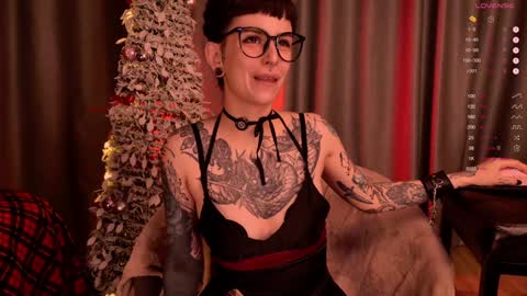 Snapshot of mika_moon_ chatting on 4, 1, 2025 mika_moon_ online show from 4, 1, 2025