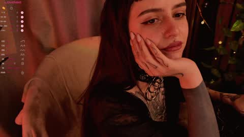 Snapshot of mika_moon_ chatting on 24, 1, 2025 mika_moon_ online show from 24, 1, 2025