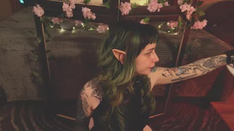 Snapshot of mika_moon_ chatting on 19, 2, 2025 mika_moon_ online show from 19, 2, 2025