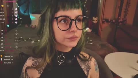 Snapshot of mika_moon_ chatting on 19, 2, 2025 mika_moon_ online show from 19, 2, 2025