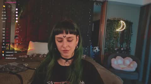 Snapshot of mika_moon_ chatting on 9, 3, 2025 mika_moon_ online show from 9, 3, 2025