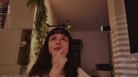 Snapshot of mika_moon_ chatting on 18, 9, 2025 mika_moon_ online show from 18, 9, 2025