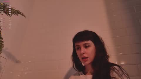 Snapshot of mika_moon_ chatting on 2, 10, 2025 mika_moon_ online show from 2, 10, 2025