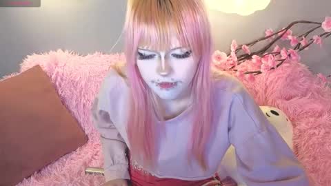 Mika online show from 11, 2, 2026